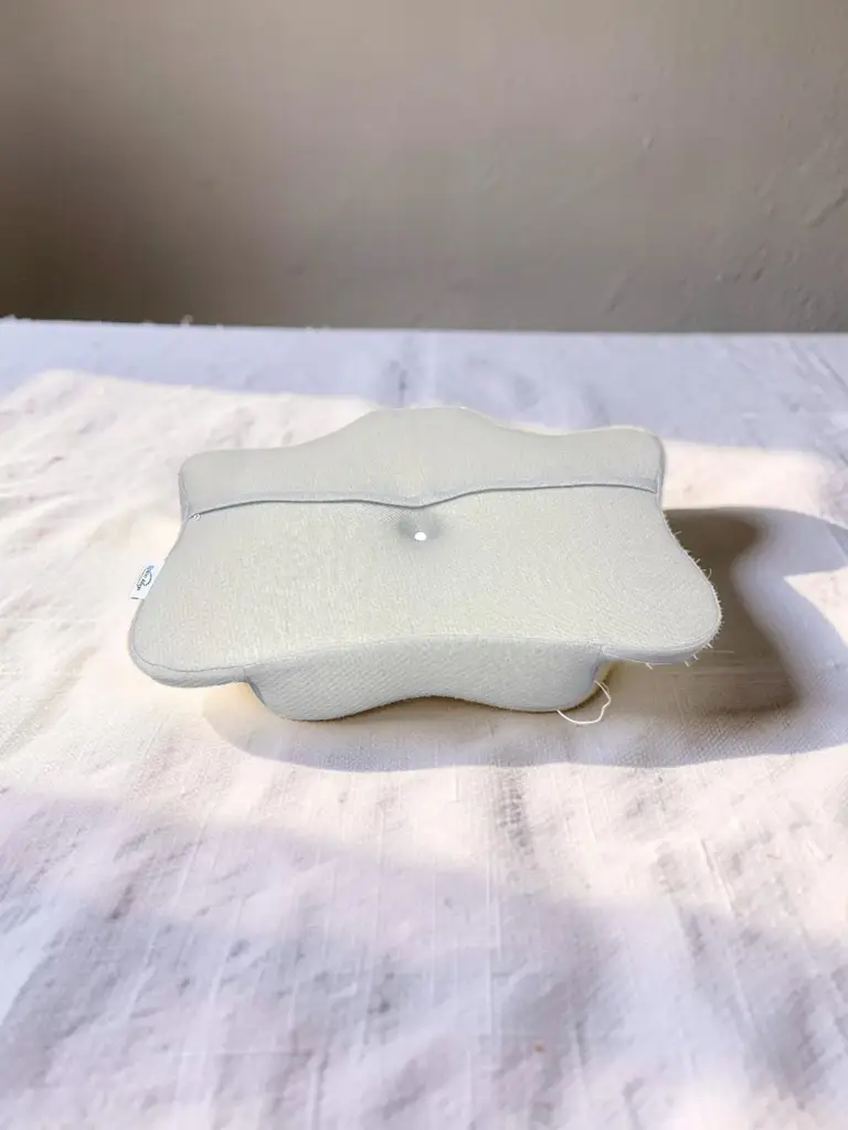 Spine Align Pillow Contour - View 2