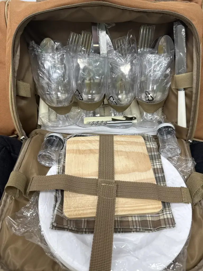 Picnic Cooler Bag For 4 - View 2