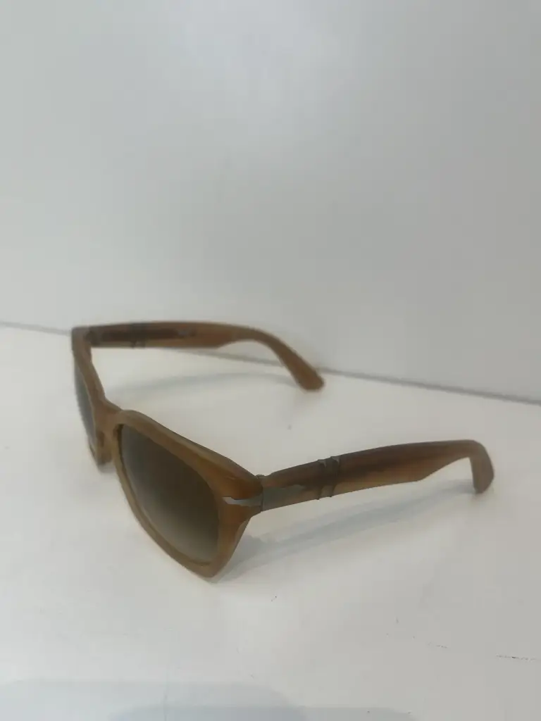 Persol 3058 Ladie's Sunglasses - View 4