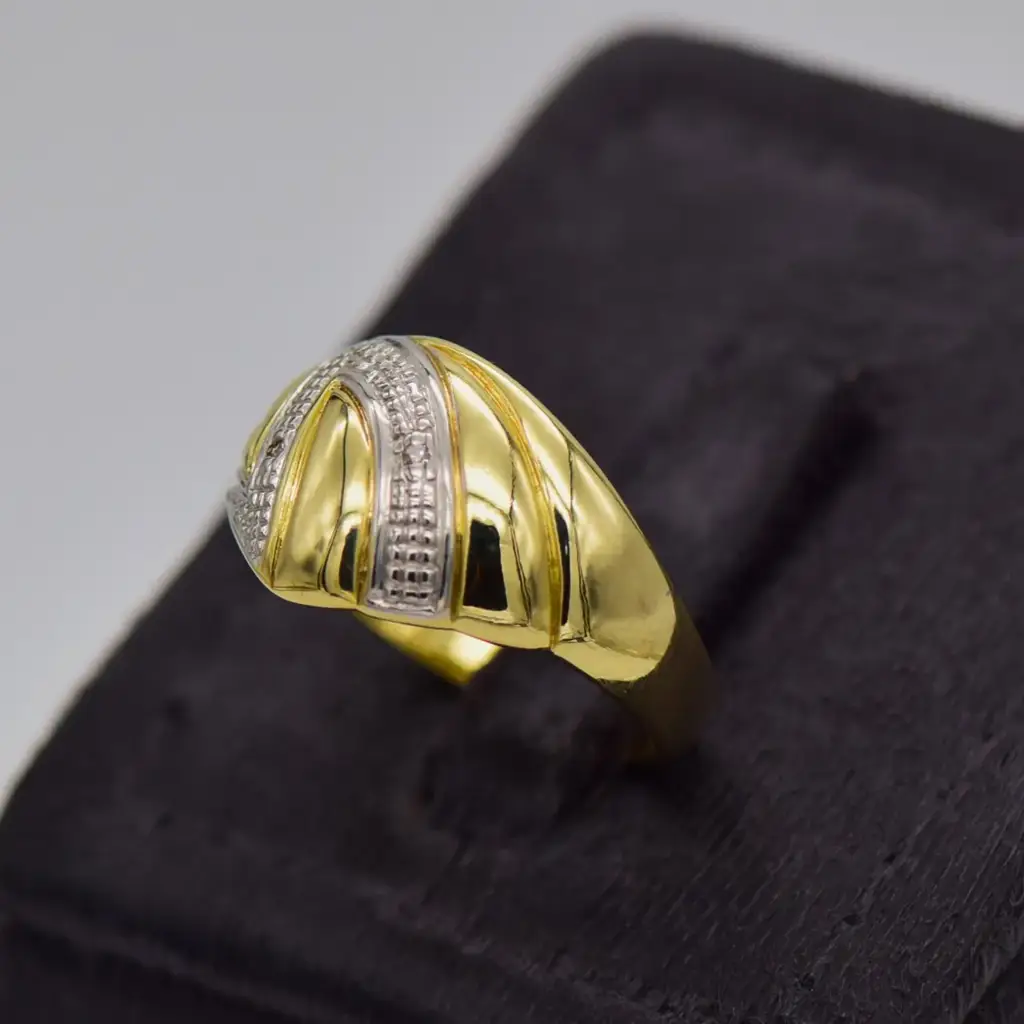 9ct Yellow Gold Dress Ring - View 3