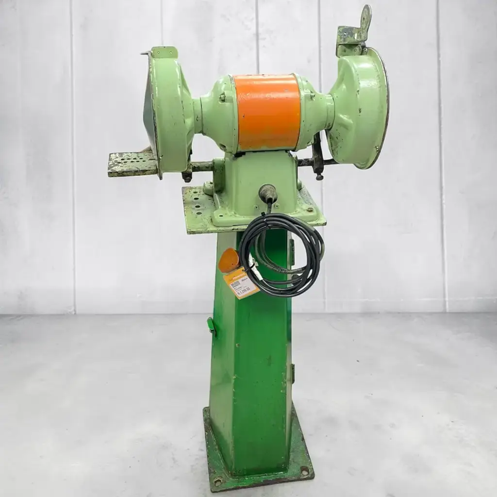 Bench Grinder With Stand
