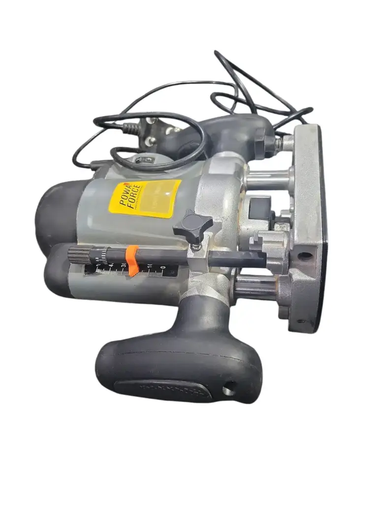 Powa Force M1r-Kz3-8 Router - View 2