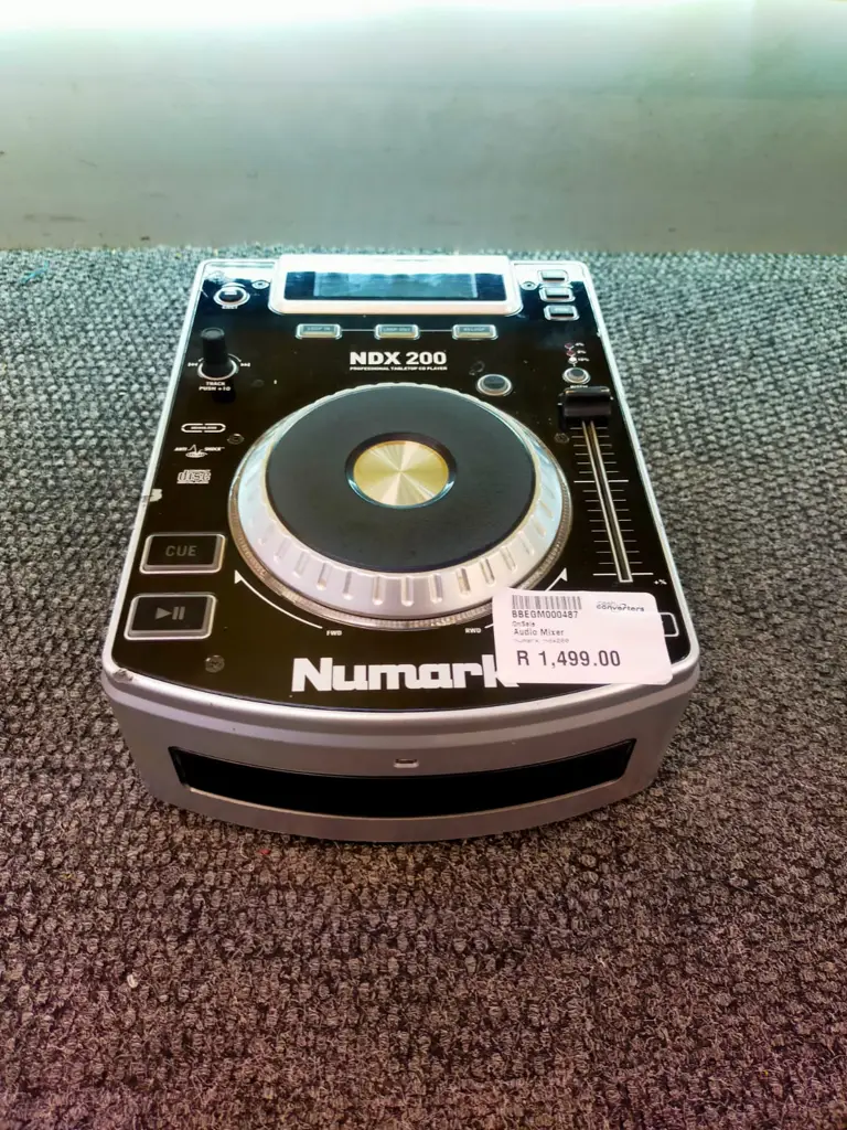 Numark Ndx200 Dj Controller - View 2