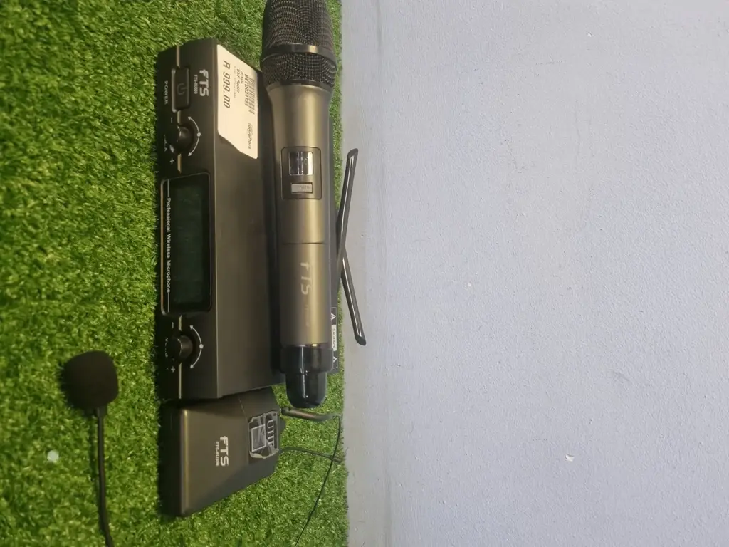 Fts Ku300mkii Dual Handheld Wireless Microphones