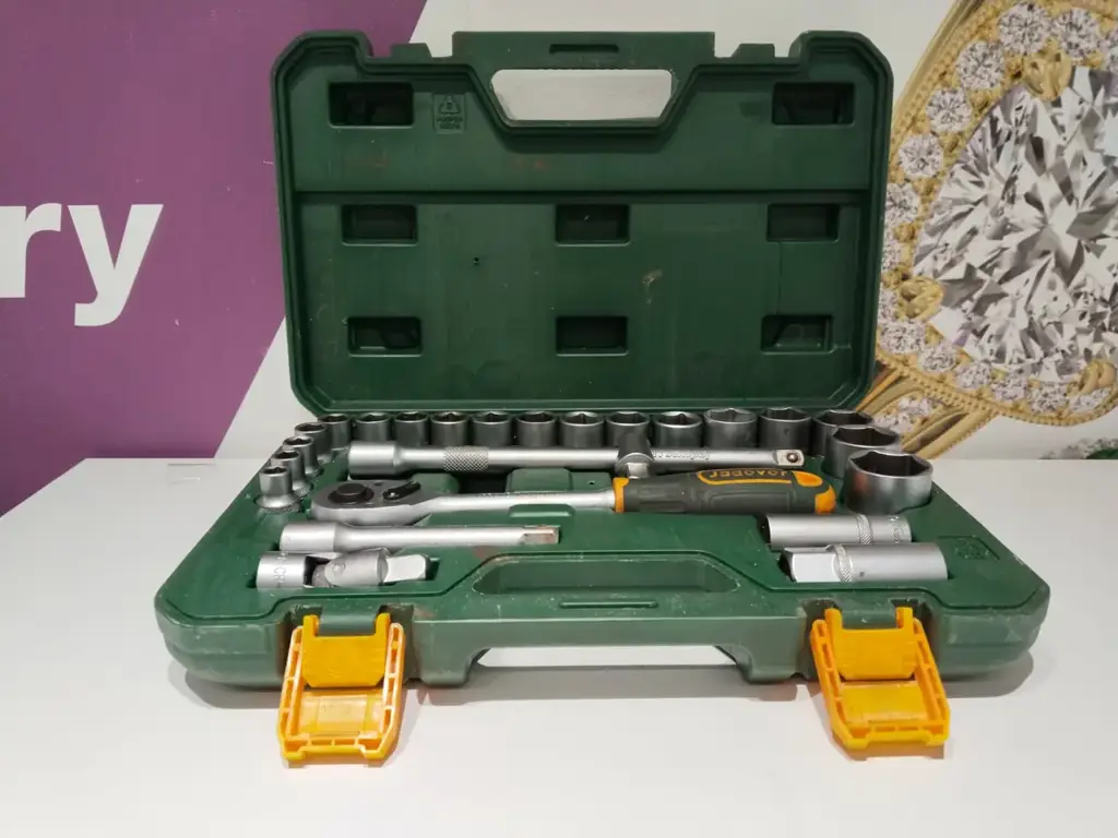 Jadever 24Pc Socket Set - View 3