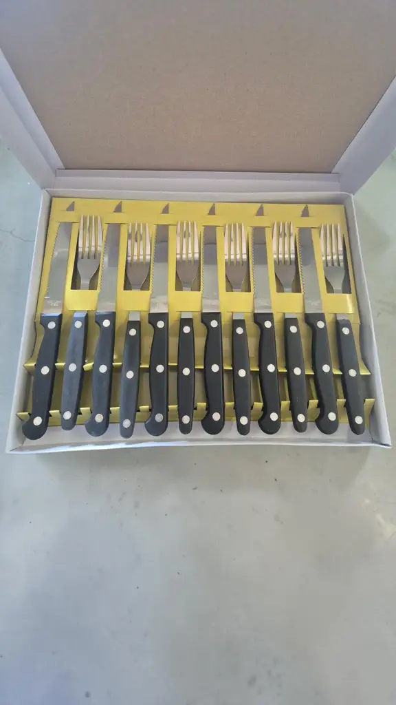Steak Knives And Fork 12Pc