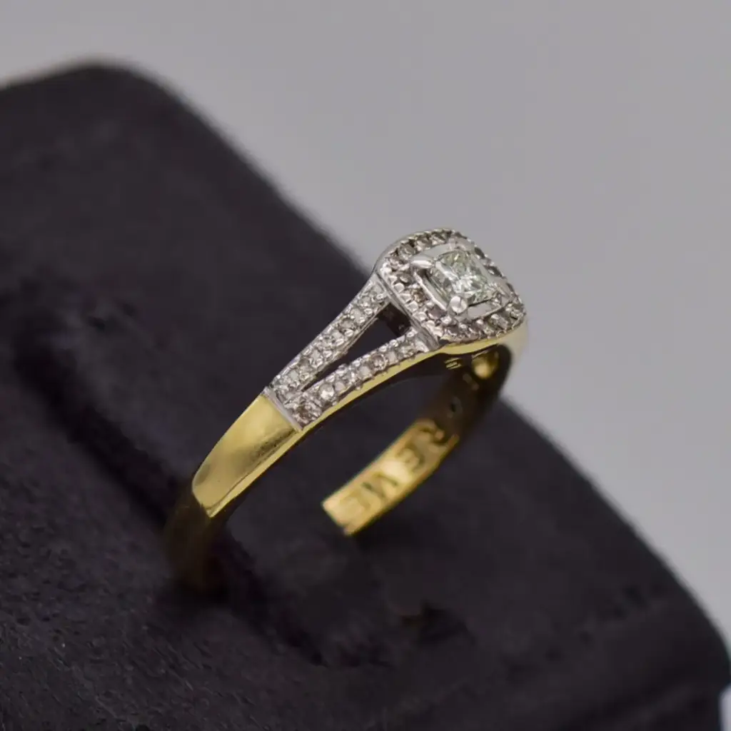 9ct Yellow Gold Engagement Ring - View 2