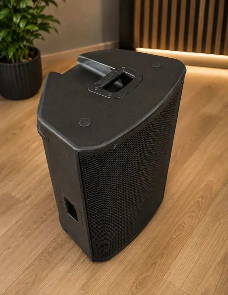 Turbosound Q15 Speaker - View 2