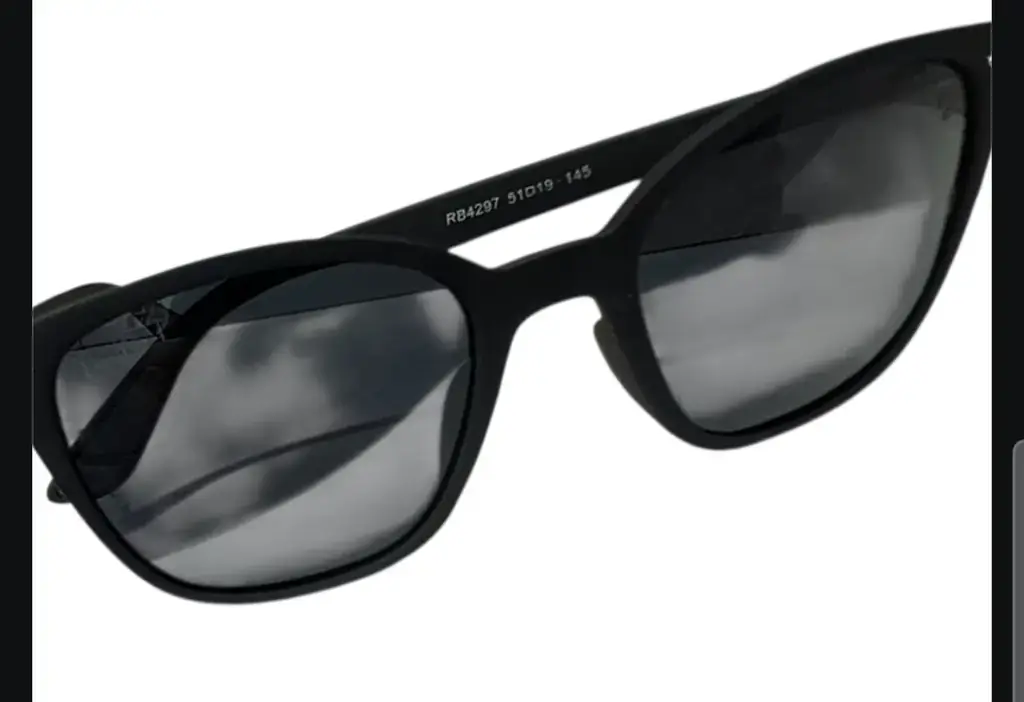 Ray Bans Mens Sunglasses - View 4