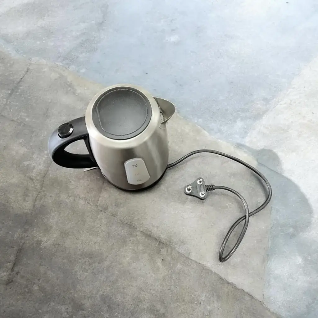 Salton 1.7L Kettle - View 2