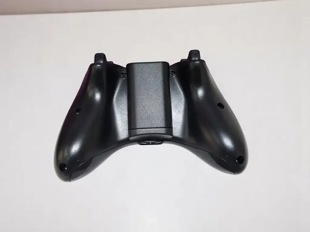 Xbox 360 Wireless Controller - View 3