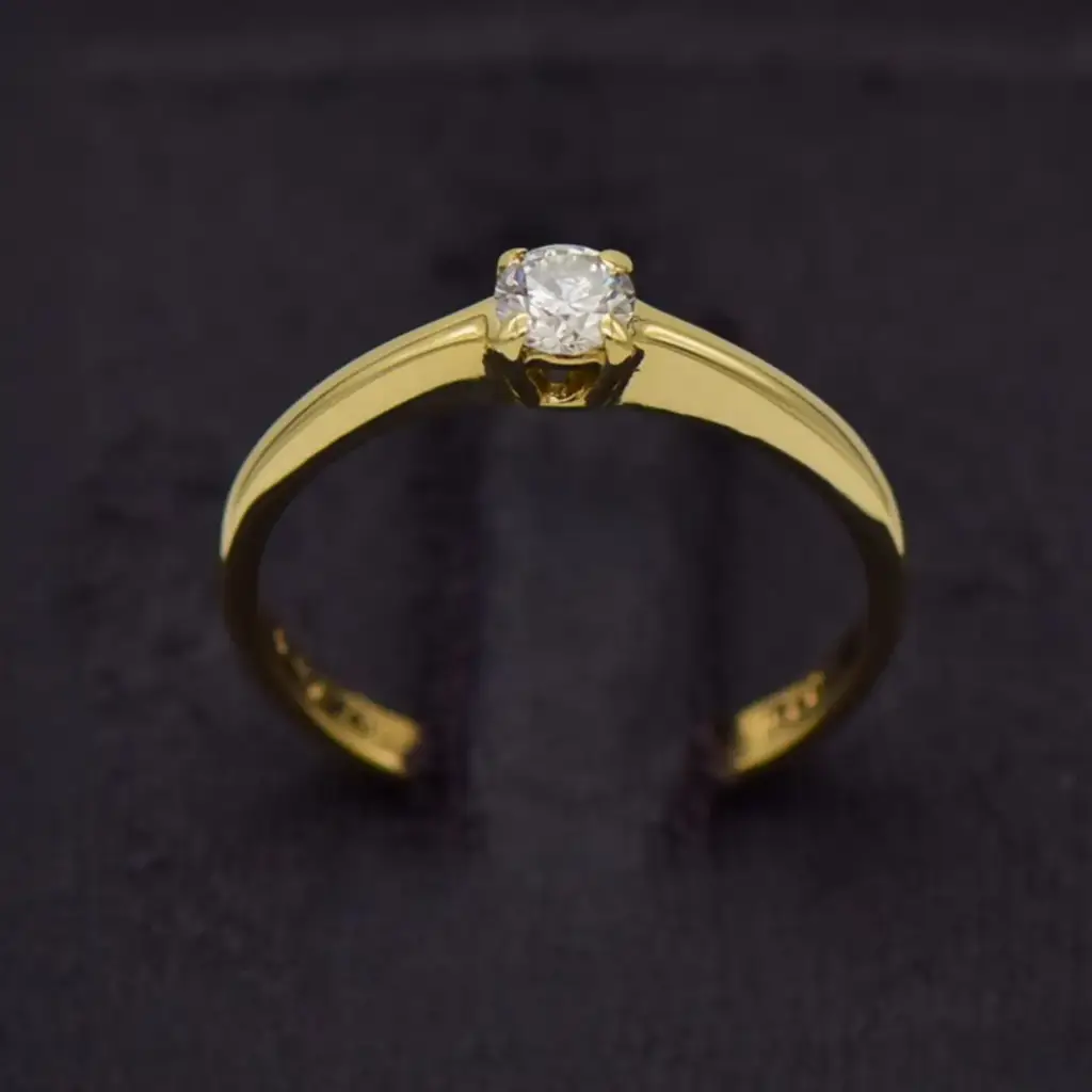 9ct Yellow Gold Solitaire Ring