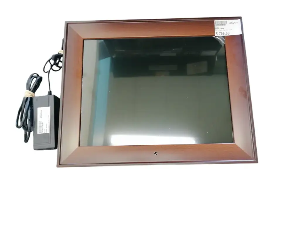 Infinitech Digital Photo Frame - View 2