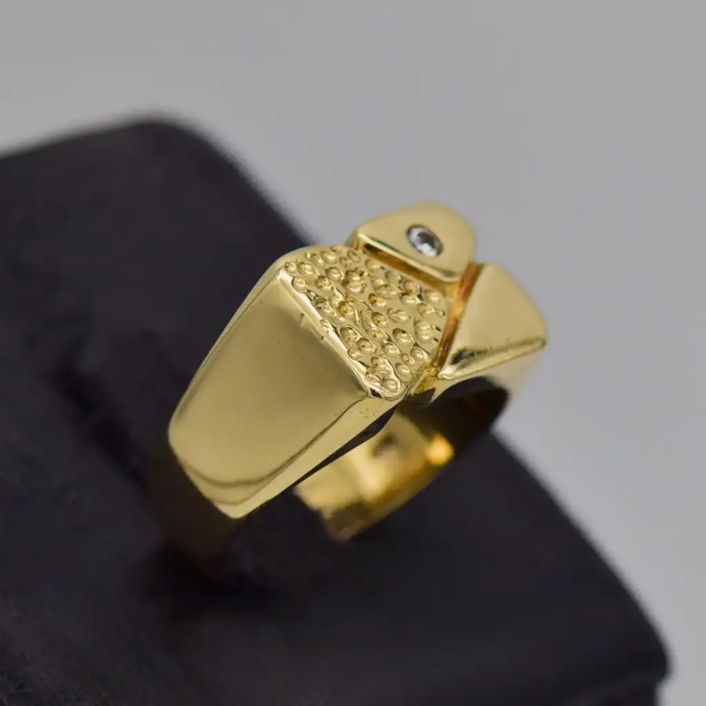 9ct Yellow Gold Men's Ring - View 2