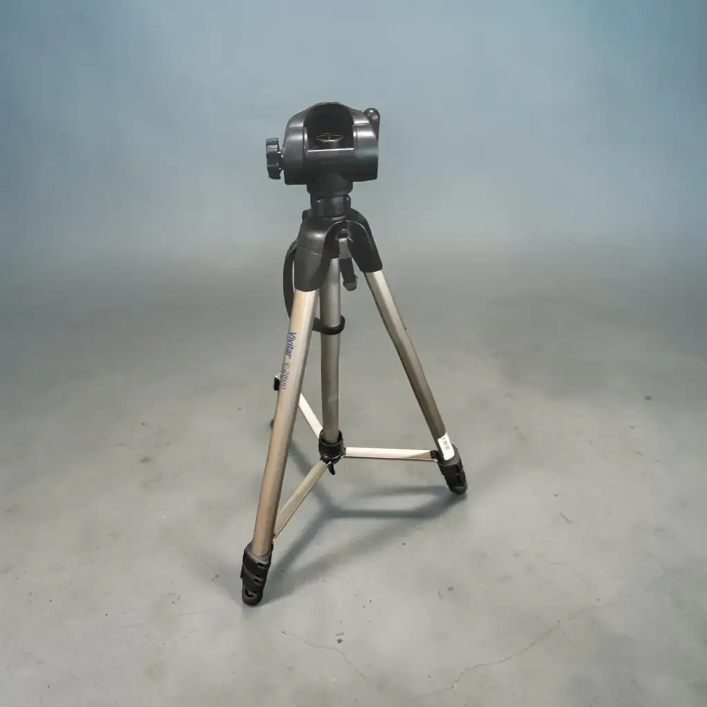 Vivitar V-2800 Tripod - View 2