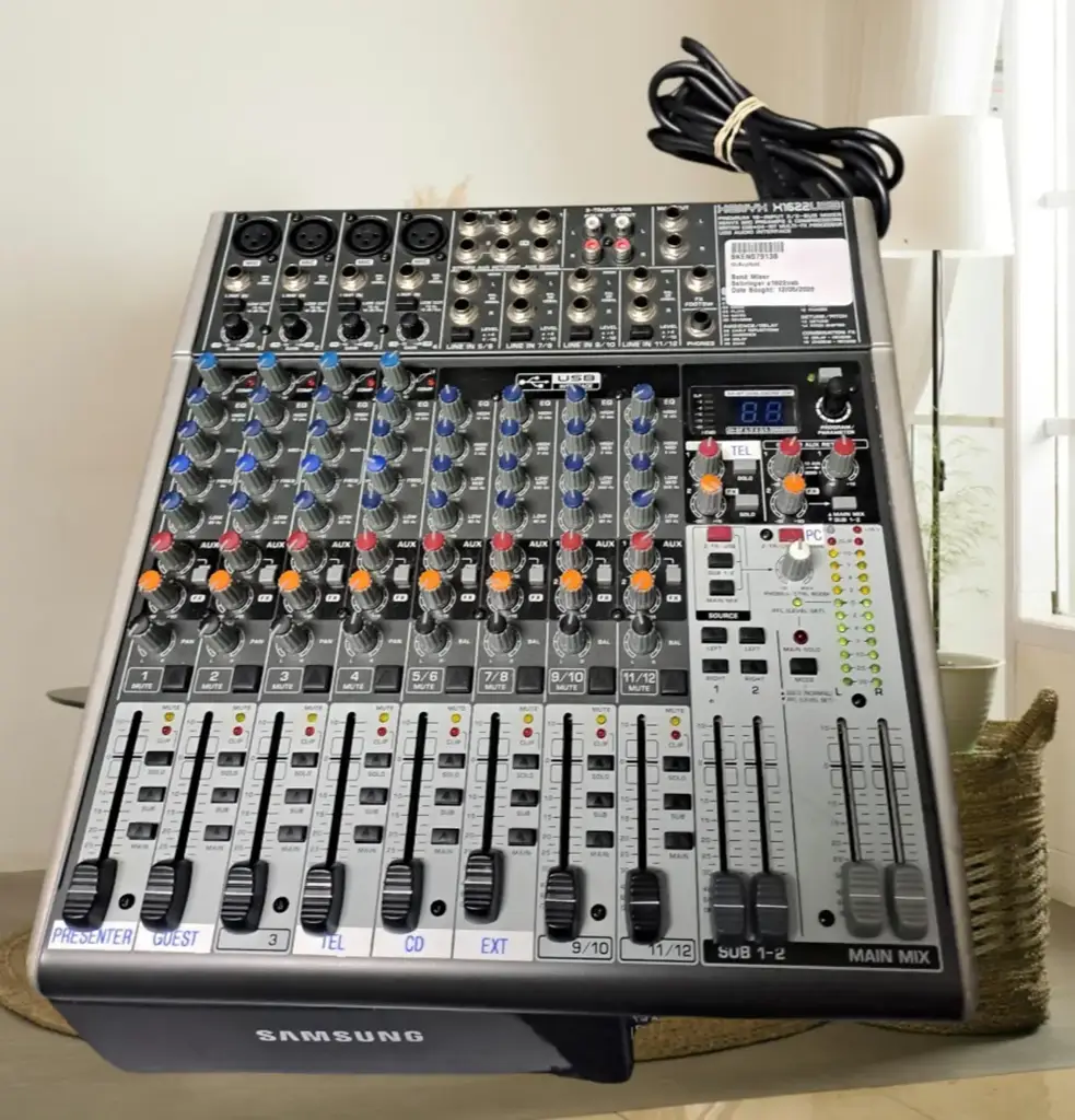 Behringer Xenyx X1622 Usb Band Mixer
