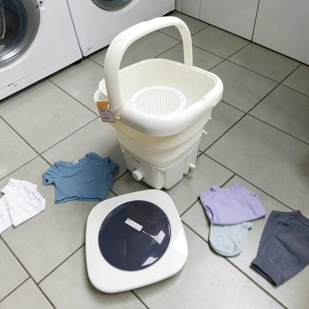 Goldair Gmwm‑18 Mini Folding Washing Machine - View 2