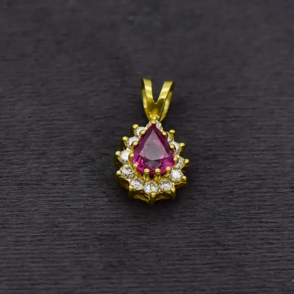 18ct Yellow Gold Pendant