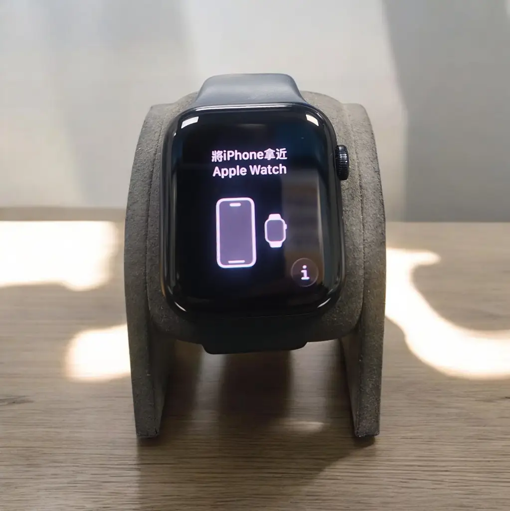 Apple A2723 Watch Se - View 2