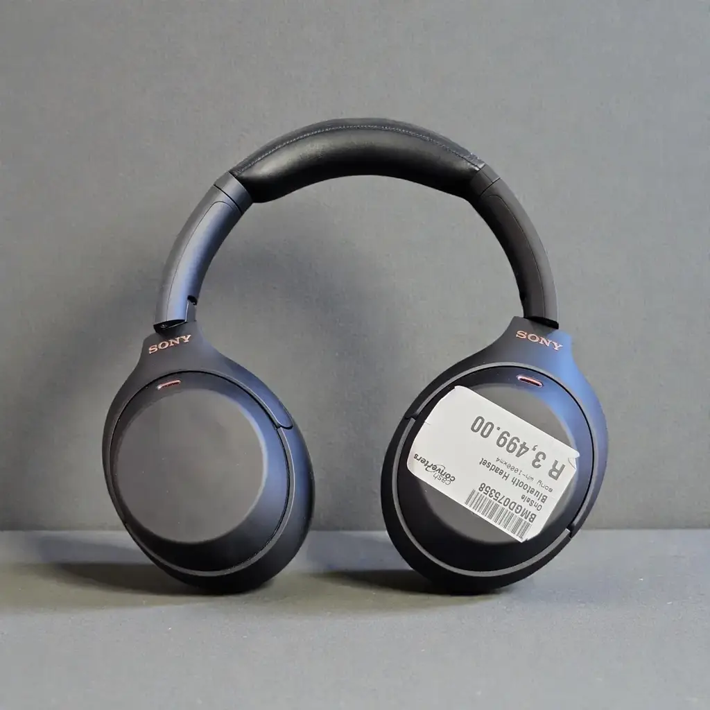 Sony Wh-1000Xm4 Bluetooth Headphones - View 3