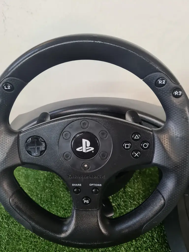 Thrustmaster Controller - View 3