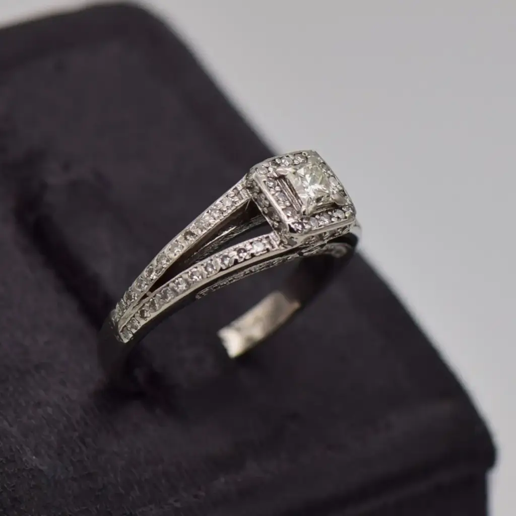 9ct Yellow Gold Engagement Ring - View 2
