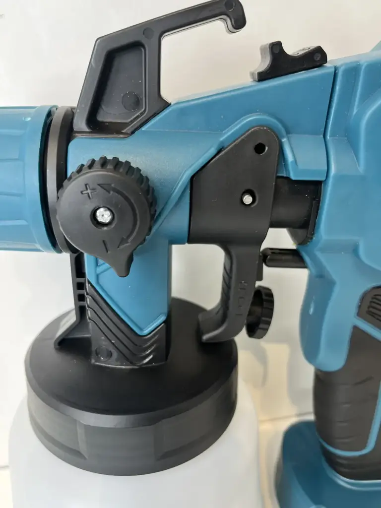 Cordless Paint Sprayer - View 3