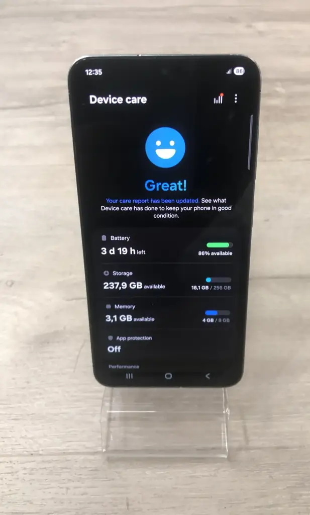 Samsung Galaxy S24 256Gb - View 3