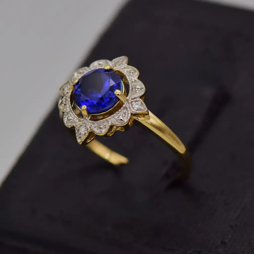 9ct Yellow Gold Dress Ring - View 3