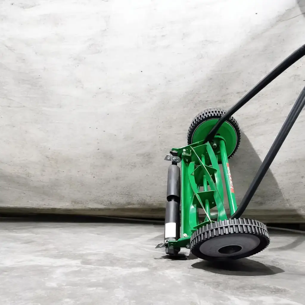 Tandem Push Mower Deluxe - View 3