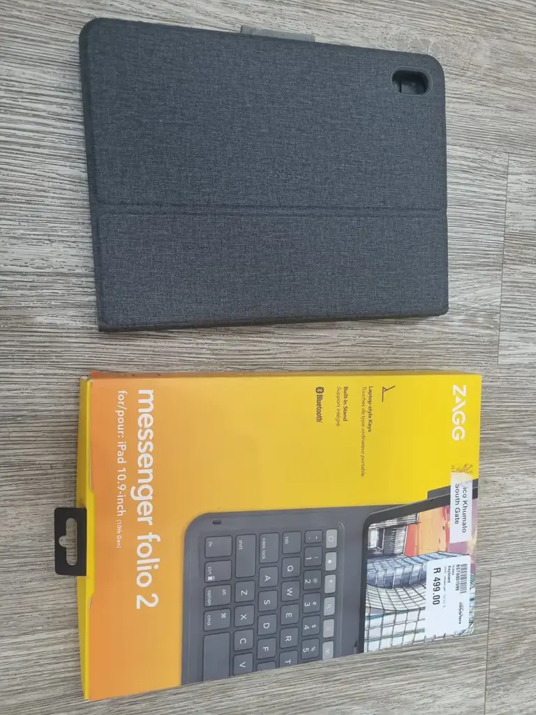 Zag Messenger Folio 2 Protective Keyboard Case For Ipad - View 2