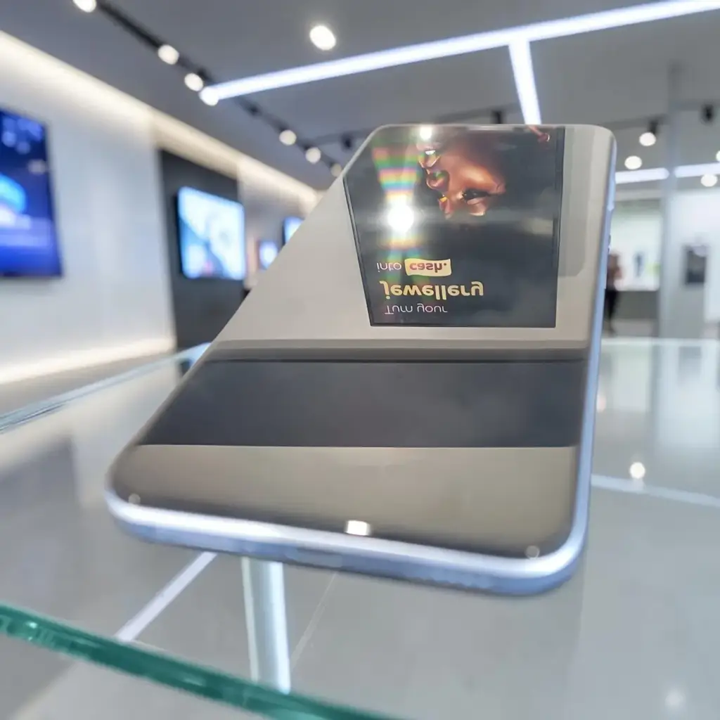 Huawei Nova Y91 - View 4