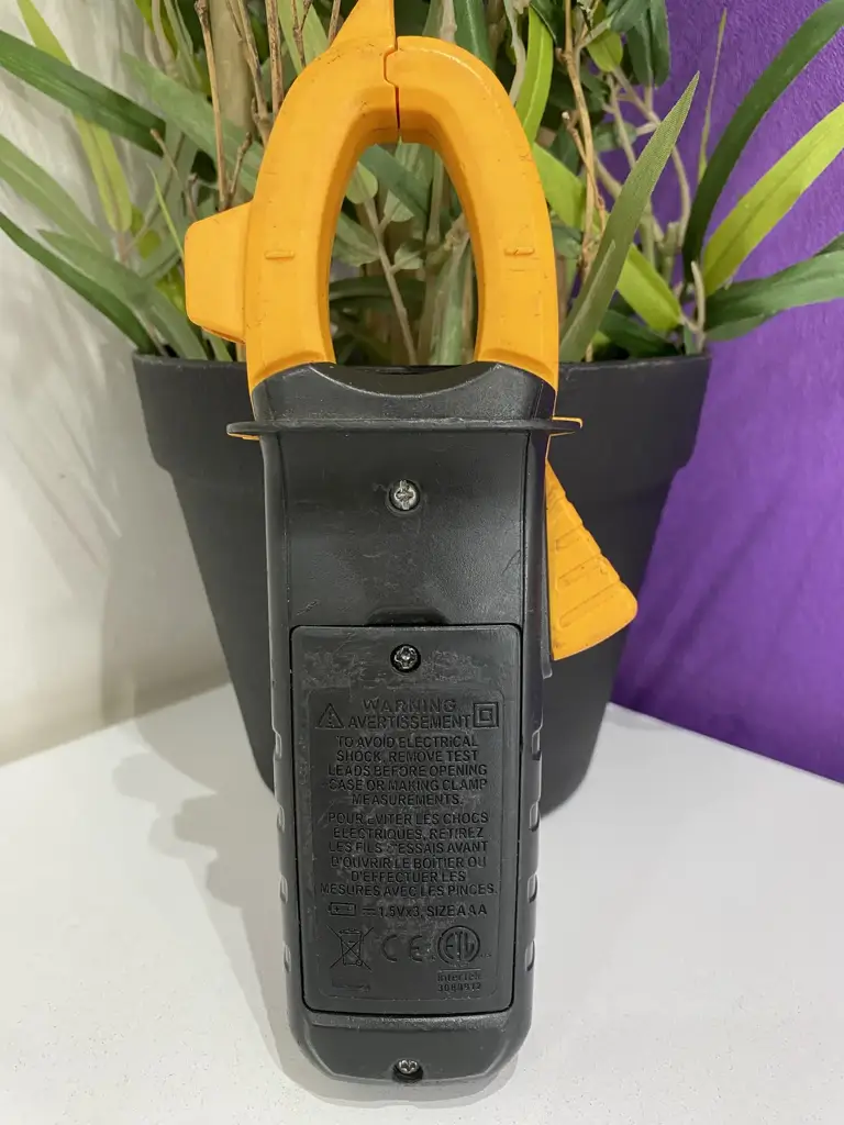 C-Logic-85 Clamp Meter - View 2