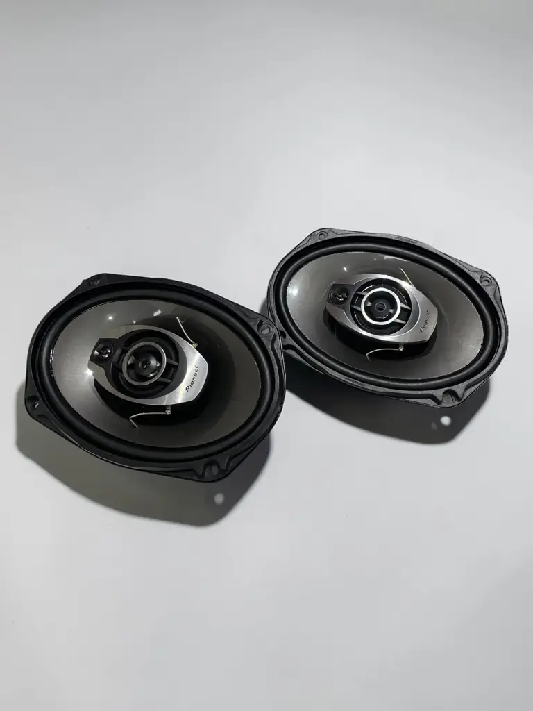 This Is A Pioneer Ts-A6963e 6" X 9" 3-Way Coaxial Car Speaker.
