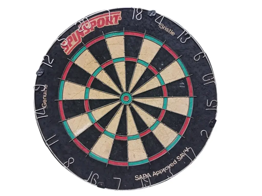 Spin Sport Bristle Dart Board (Sada / Savv Approved) + 8 Darts - View 4