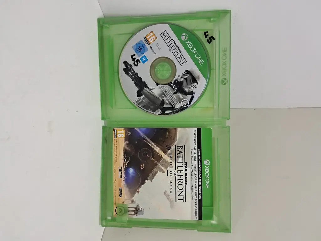Xbox One Game Disc. Star Wars Battlefront - View 2