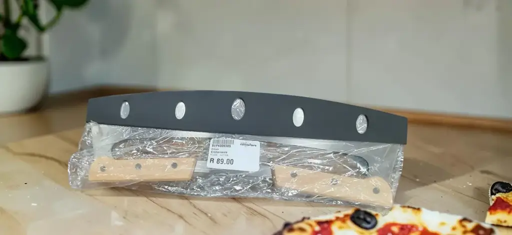 Pizza Cutter