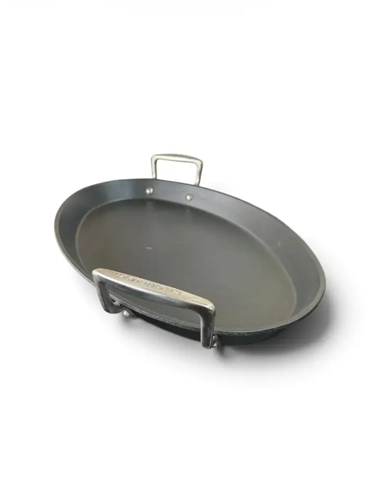 Le Creuset Oval Fish Pan - View 2