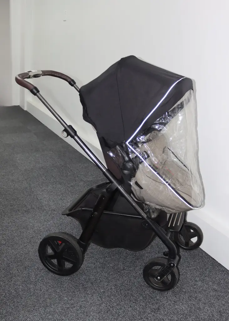 Silver Cross Wayfarer Special Edition Travel System - View 7