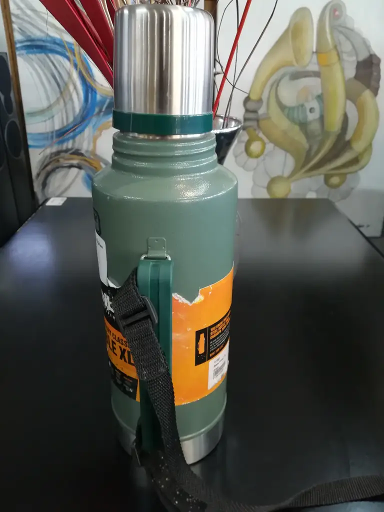 Stanely Vaccum Flask - View 2