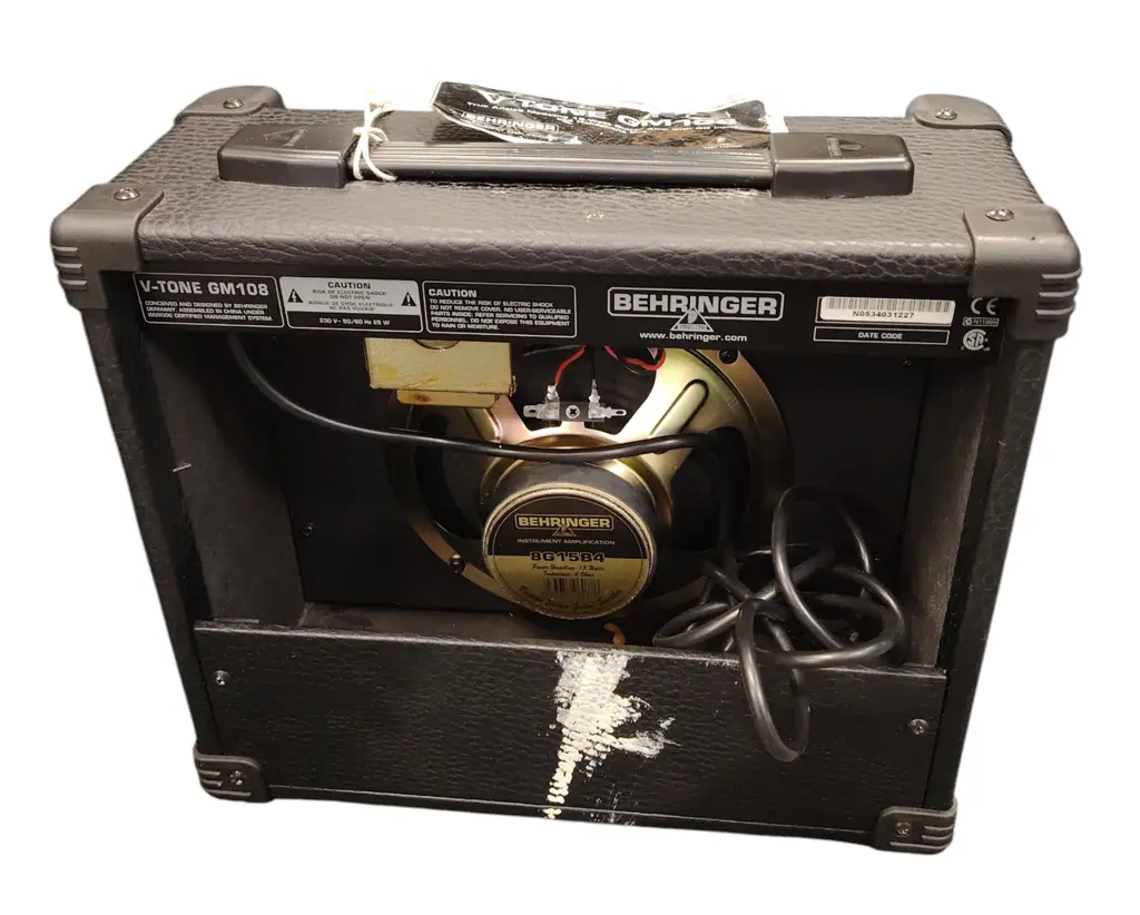 Behringer V-Tone Gm108 Guitar Amplifier - View 2