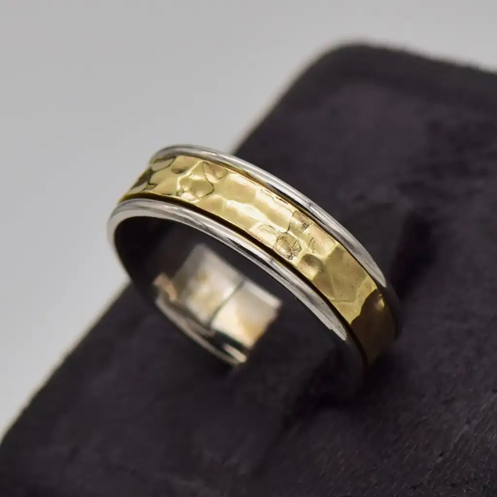 9ct Two Tone Wedding Band Patterned