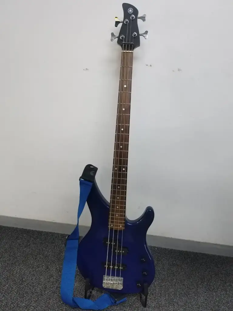 Yamaha 4 String Bass Guitar