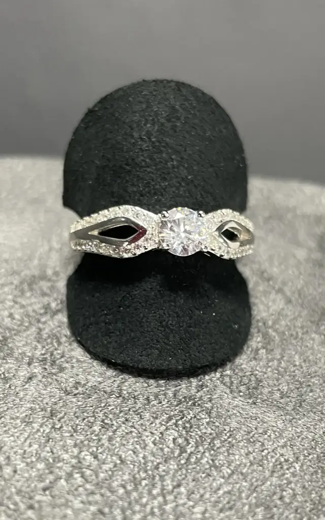 925 Wedding/Engagement Ring