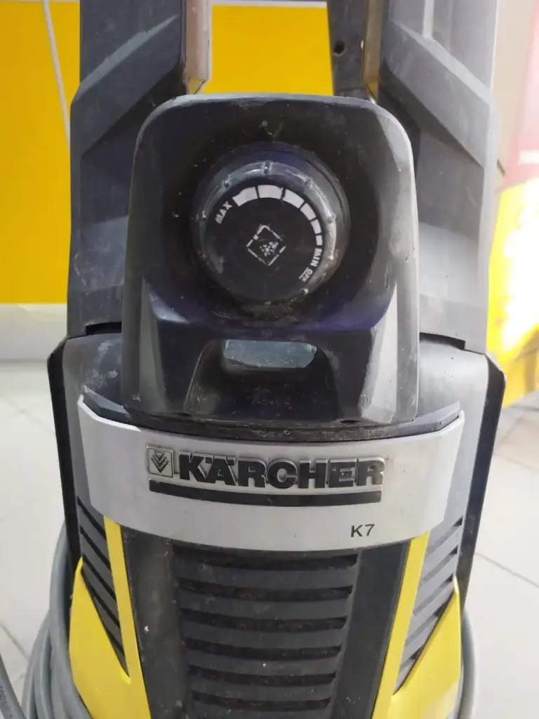 Karcher K 7 Power Flex Pressure Washer - View 3