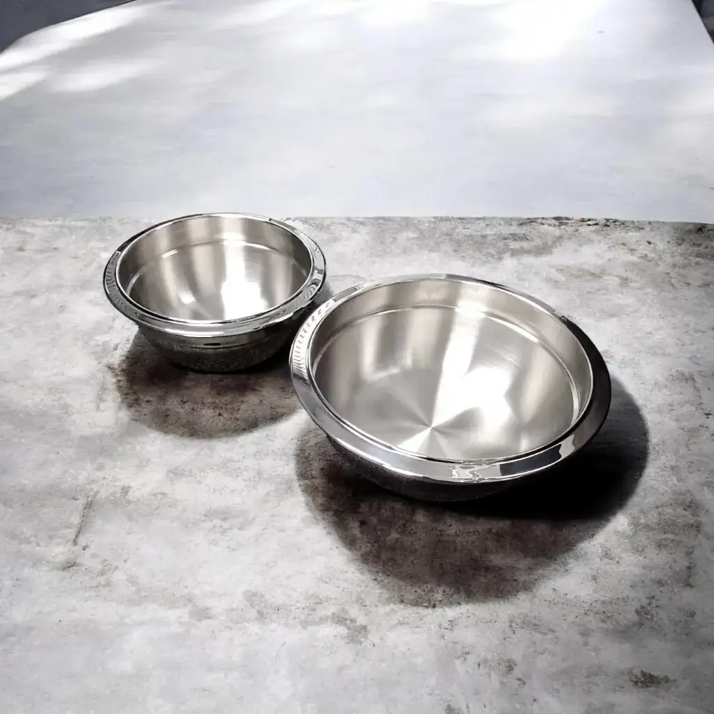 Amc Bowls With Lids And Non Slip Bases Stainless Steel