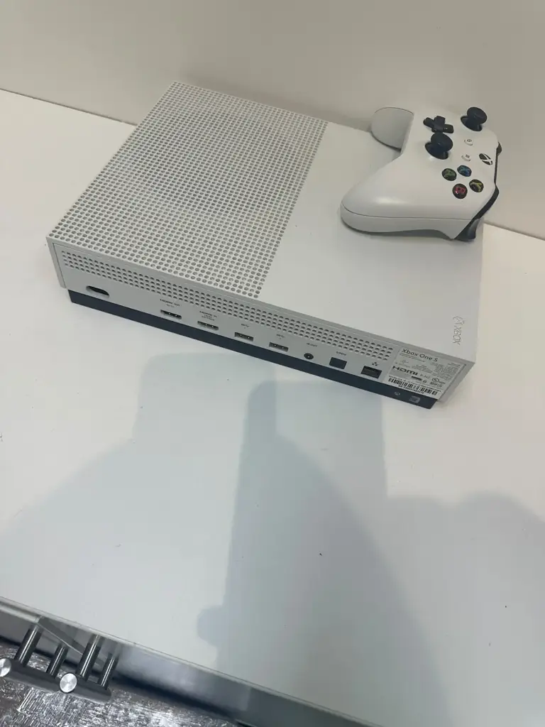 The Xbox One S Model 1681 1Tb - View 2