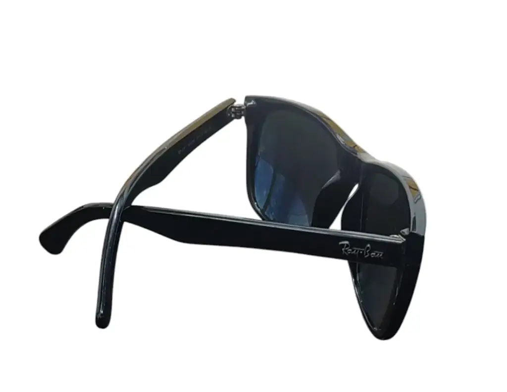 Ray-Ban Sunglasses - View 3
