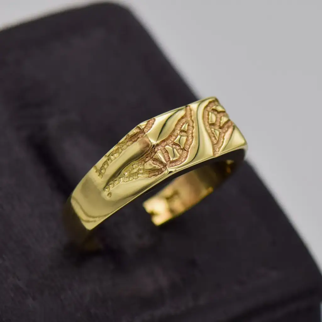 10ct Yellow Gold Men's Ring - View 2