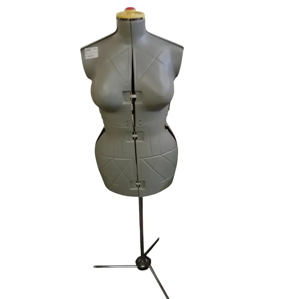 Mannequin - View 2